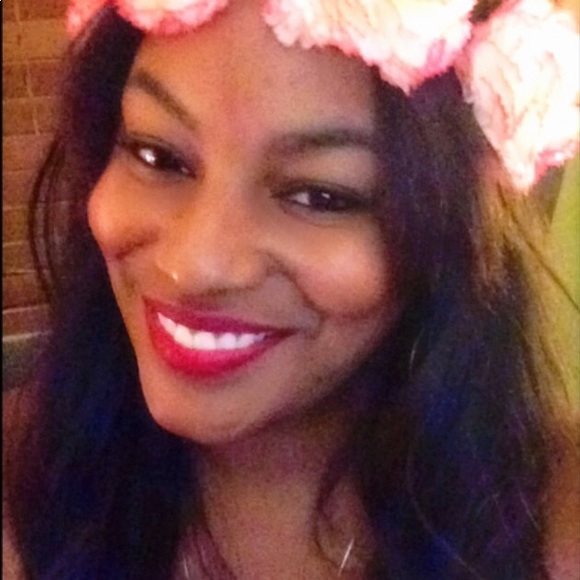 Hey! Get comfy and take a look. Hope you enjoy 😊 - Picture 2 of 2